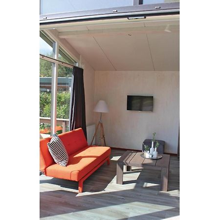 2 Bedroom Awesome Home In Sint-Annaland Extérieur photo