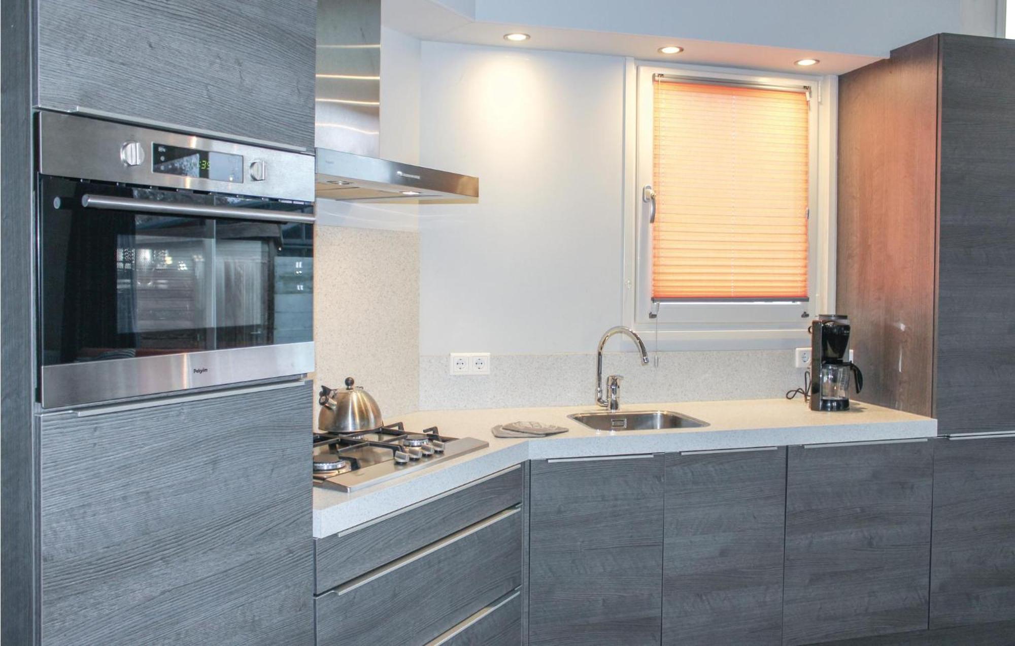 2 Bedroom Awesome Home In Sint-Annaland Extérieur photo