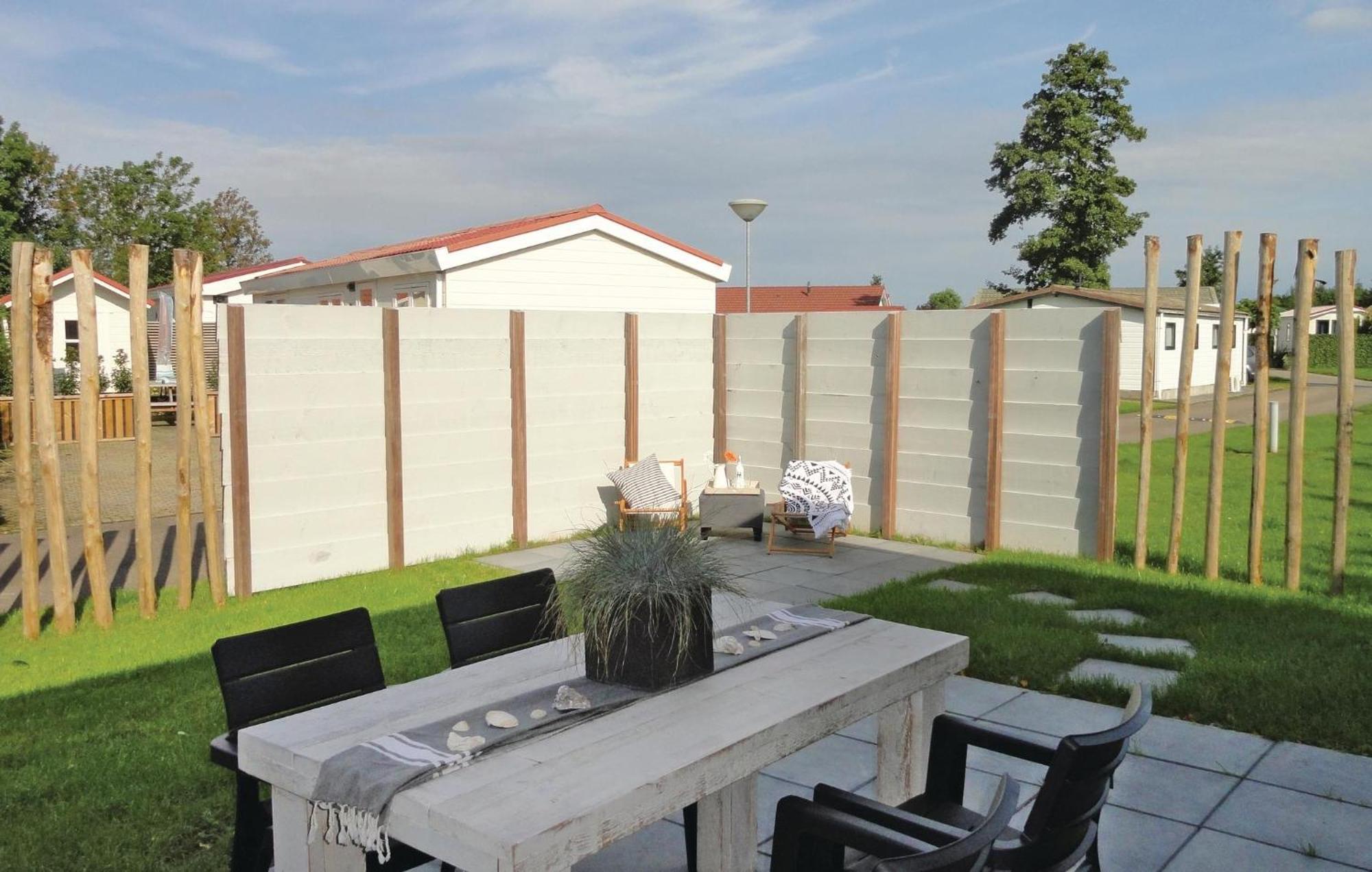 2 Bedroom Awesome Home In Sint-Annaland Extérieur photo